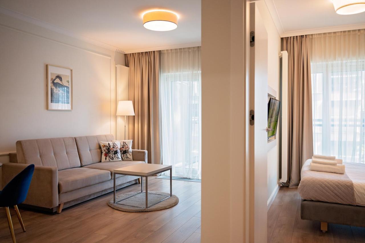 Mennica Residence - Grzybowska 43A Варшава Экстерьер фото