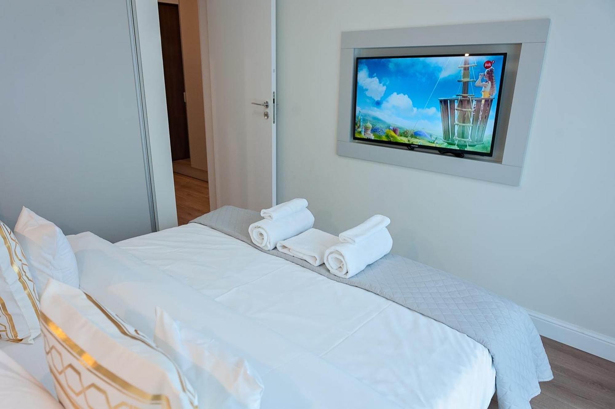 Mennica Residence - Grzybowska 43A Варшава Экстерьер фото