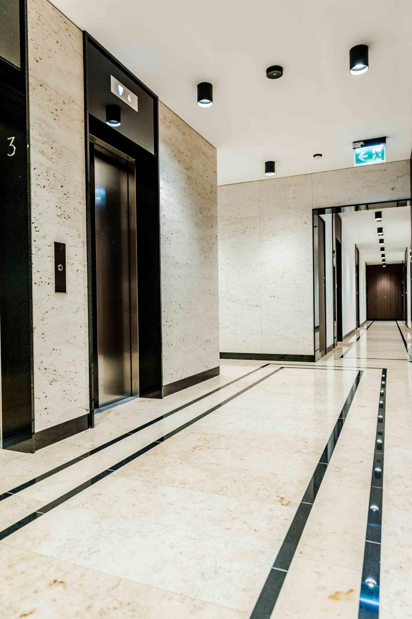 Mennica Residence - Grzybowska 43A Варшава Экстерьер фото