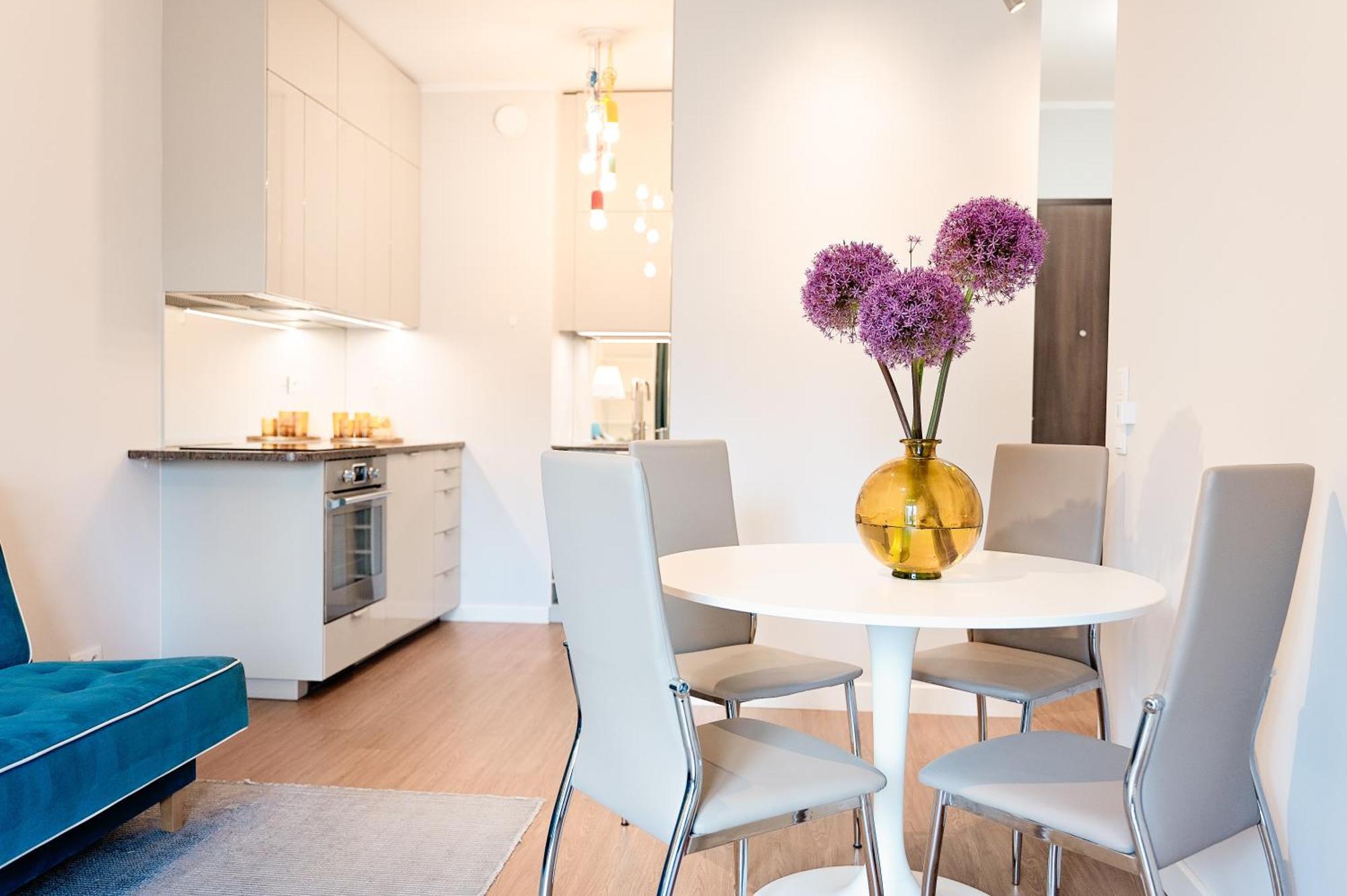 Mennica Residence - Grzybowska 43A Варшава Экстерьер фото