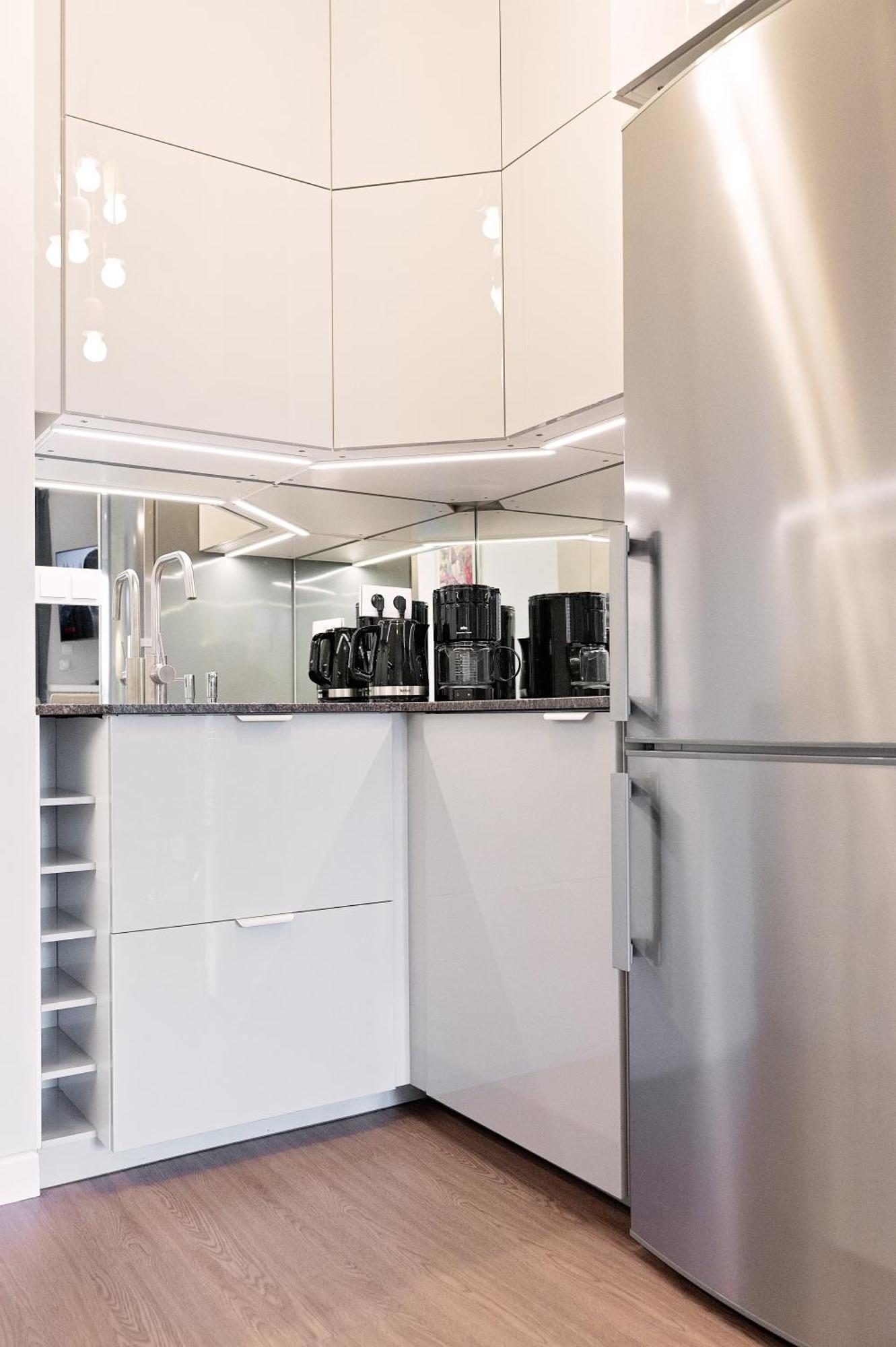 Mennica Residence - Grzybowska 43A Варшава Экстерьер фото